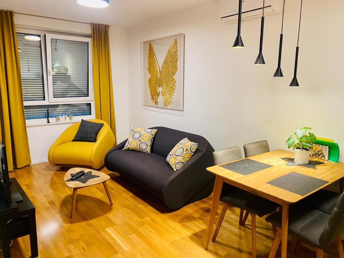 Studio Apartman KRILA WINGS Zagreb Exterior foto