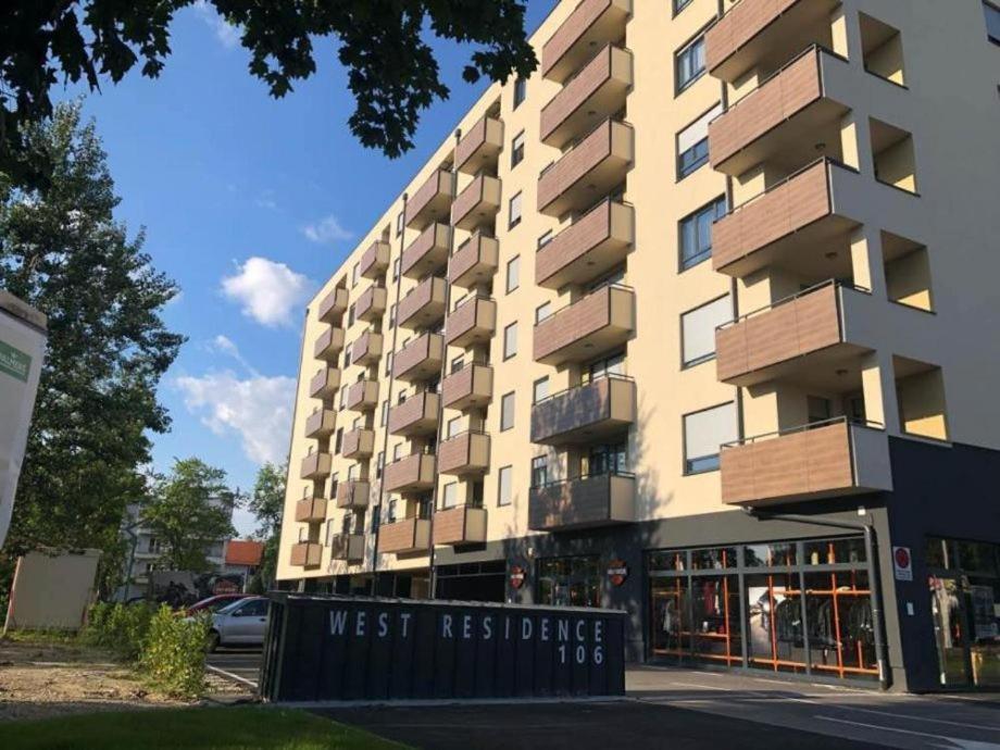 Studio Apartman KRILA WINGS Zagreb Exterior foto