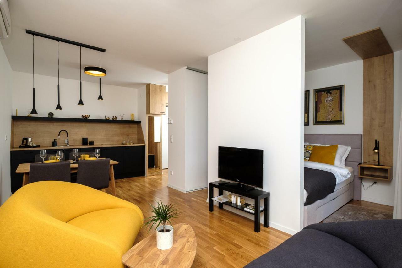 Studio Apartman KRILA WINGS Zagreb Exterior foto