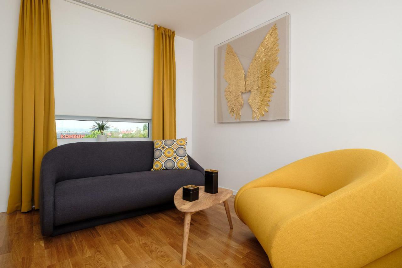 Studio Apartman KRILA WINGS Zagreb Exterior foto