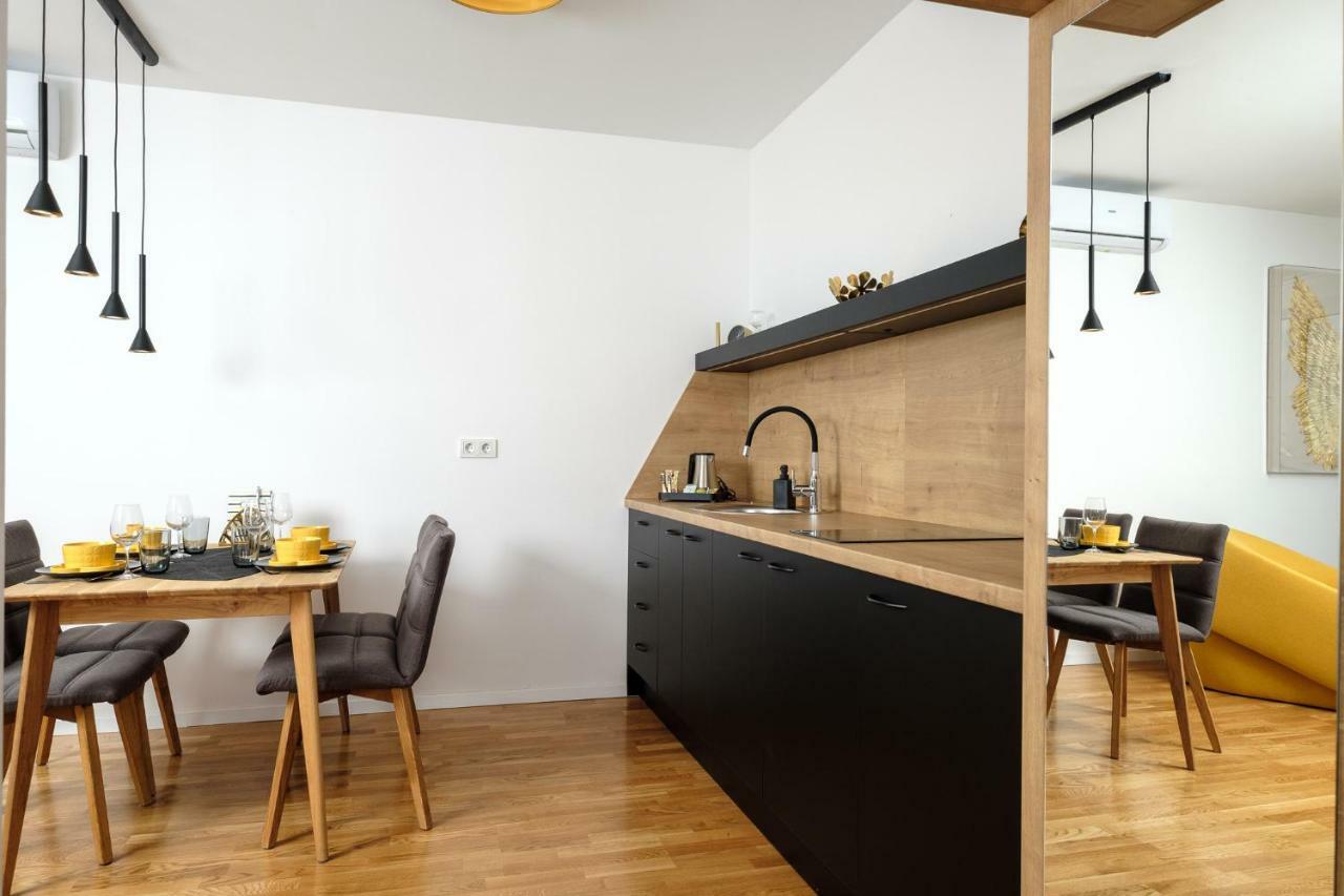 Studio Apartman KRILA WINGS Zagreb Exterior foto