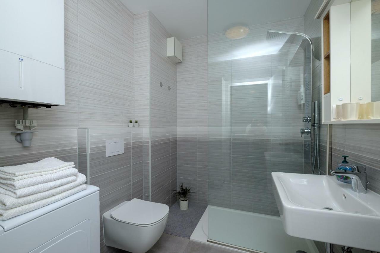 Studio Apartman KRILA WINGS Zagreb Exterior foto